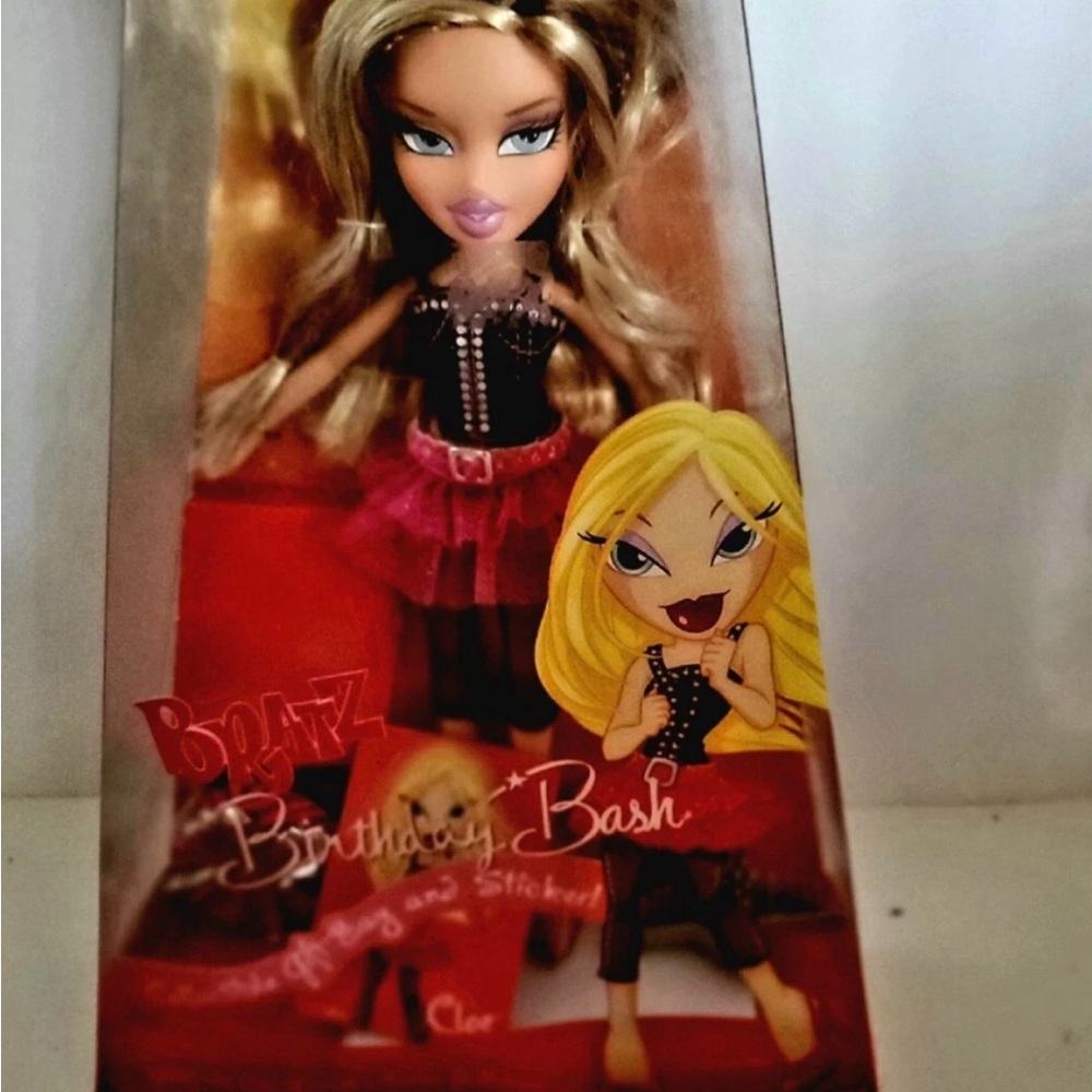 MIB Vintage Bratz Birthday Bash Cloe Doll with Pink Skirt